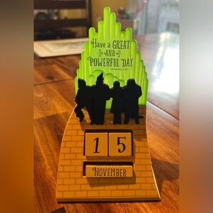 Hallmark Wizard Of Oz Perpetual Calendar Home Decor